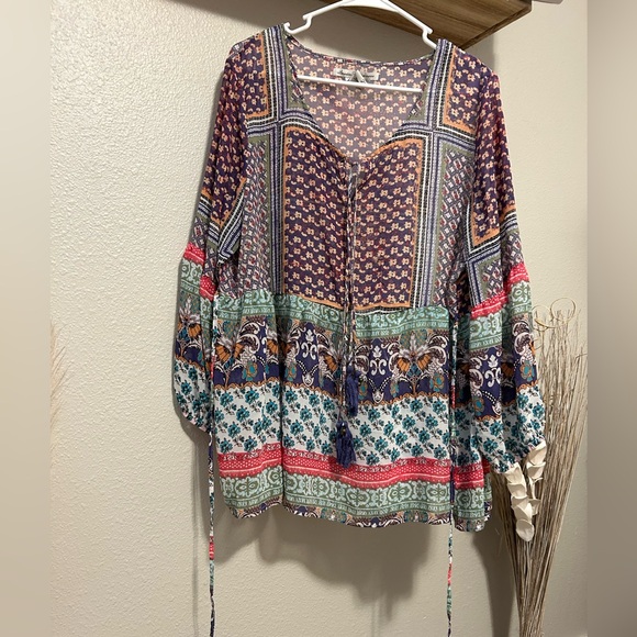 Beautiful blouse mixed pattern - Picture 1 of 4